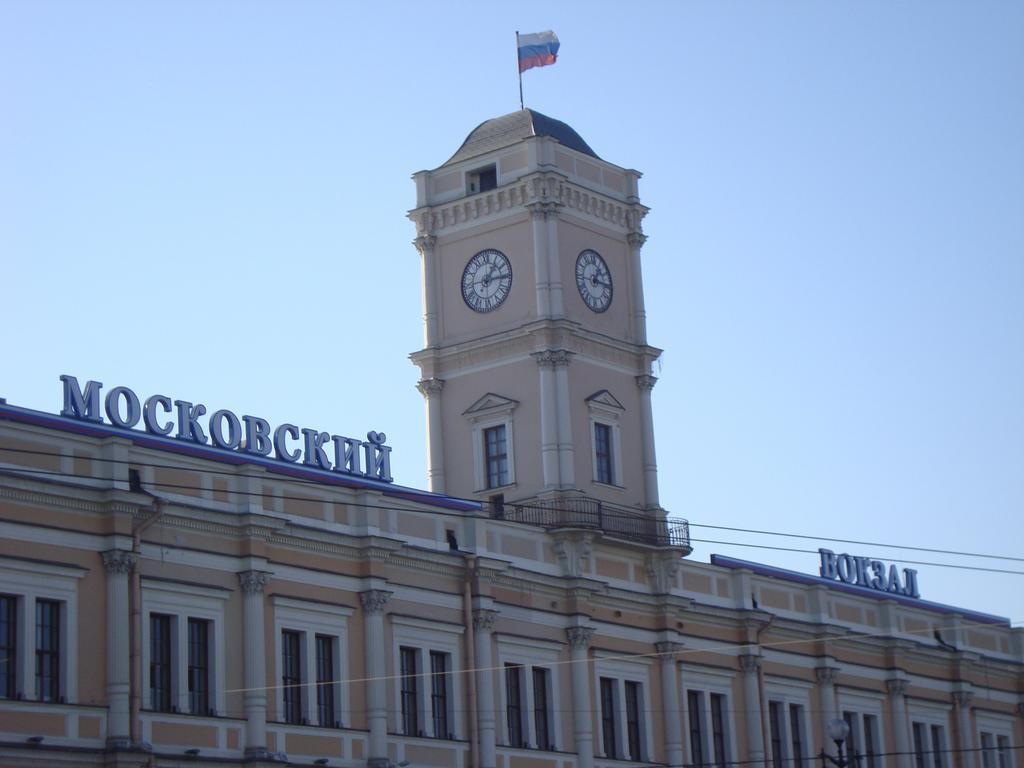 Apartament Nevsky Express Sankt Petersburg Zewnętrze zdjęcie